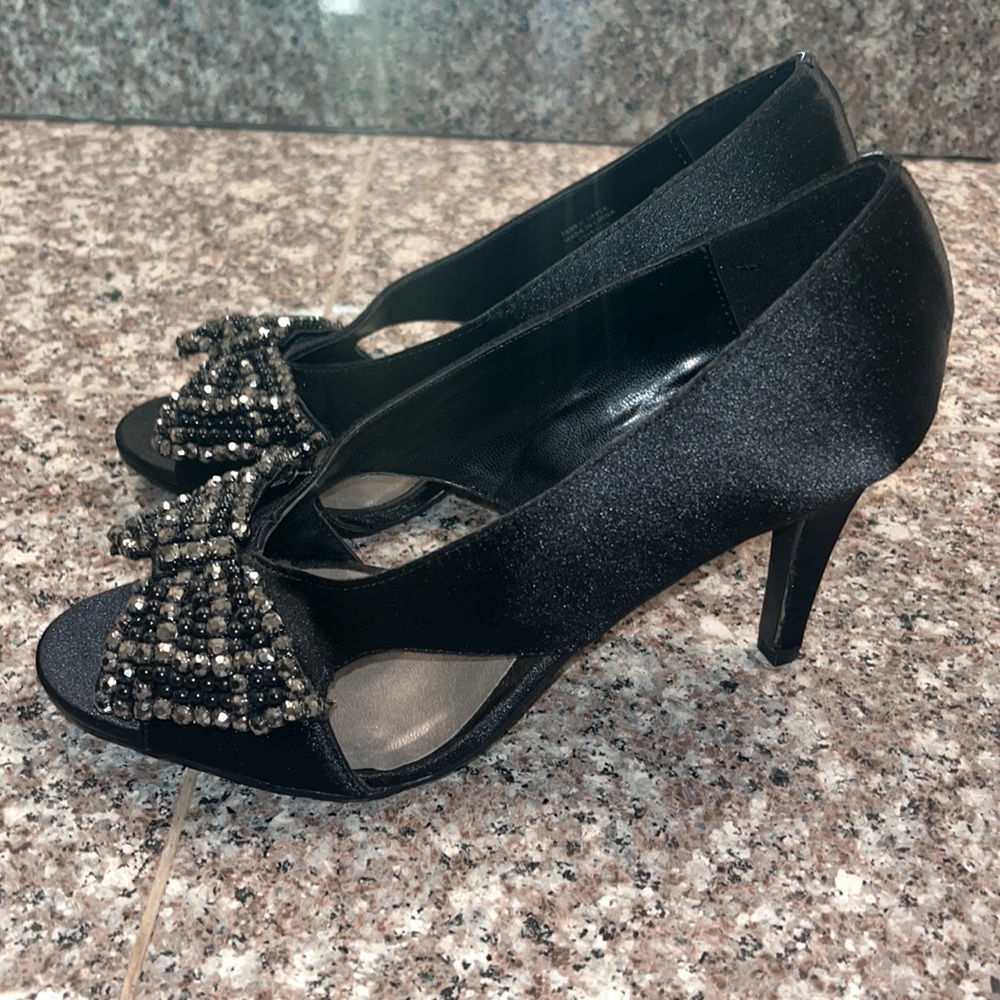 Ann Marino bow heels - Picture 10 of 12